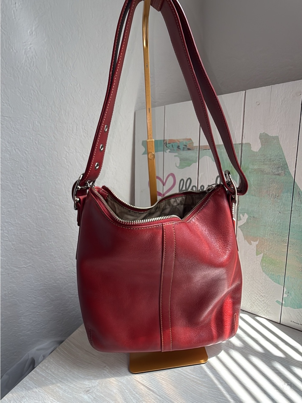 Vintage Coach Legacy slim duffle red with silver tone hardware - Picture 3 of 12